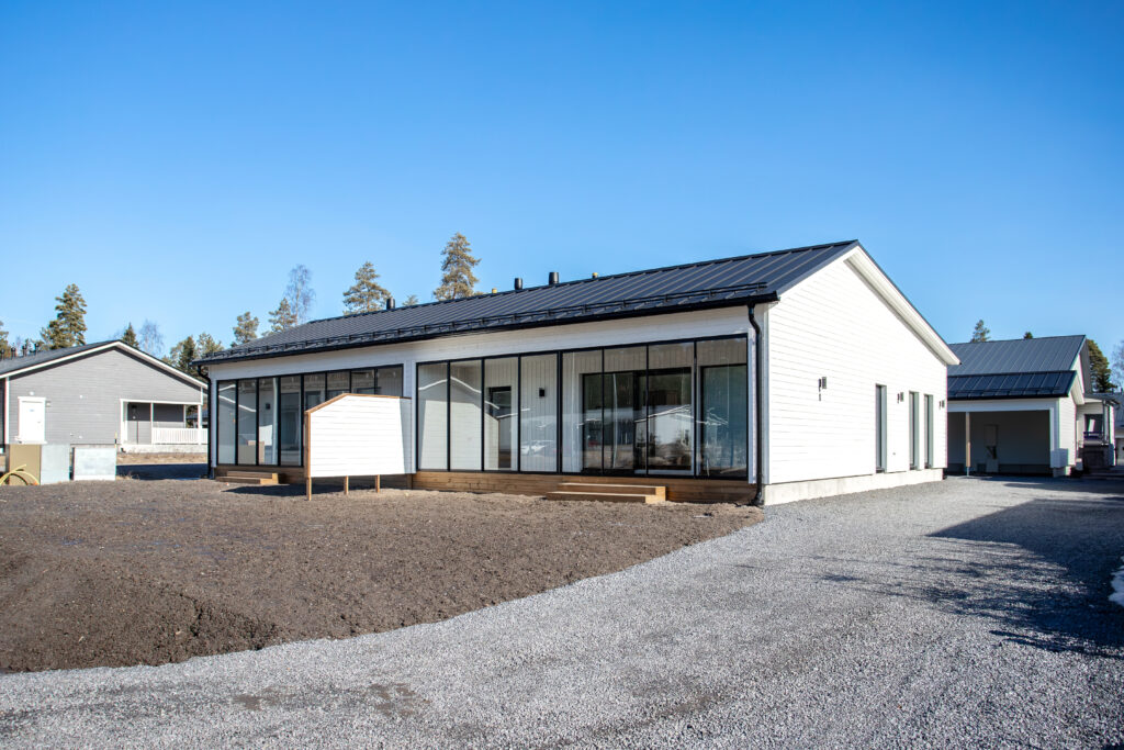 Emiliavägen 1-04